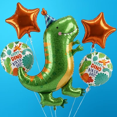 Globos de látex pastel y ramilletes de helio